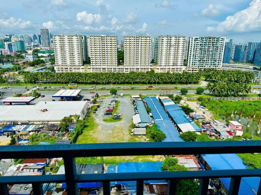 Cozy 1Br At Shore 2 With Balcony Apartment Manila Exterior photo